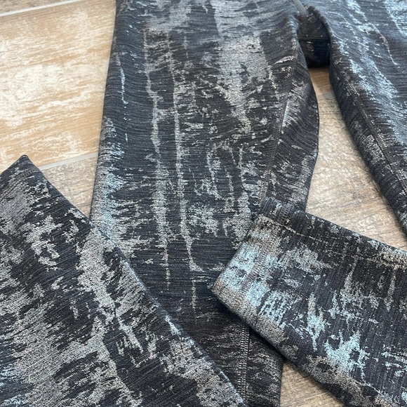 Lululemon Wunder Under Hi-Rise Tight Brindle Foil Size 4 Gray Silver Luxtreme - Picture 5 of 7